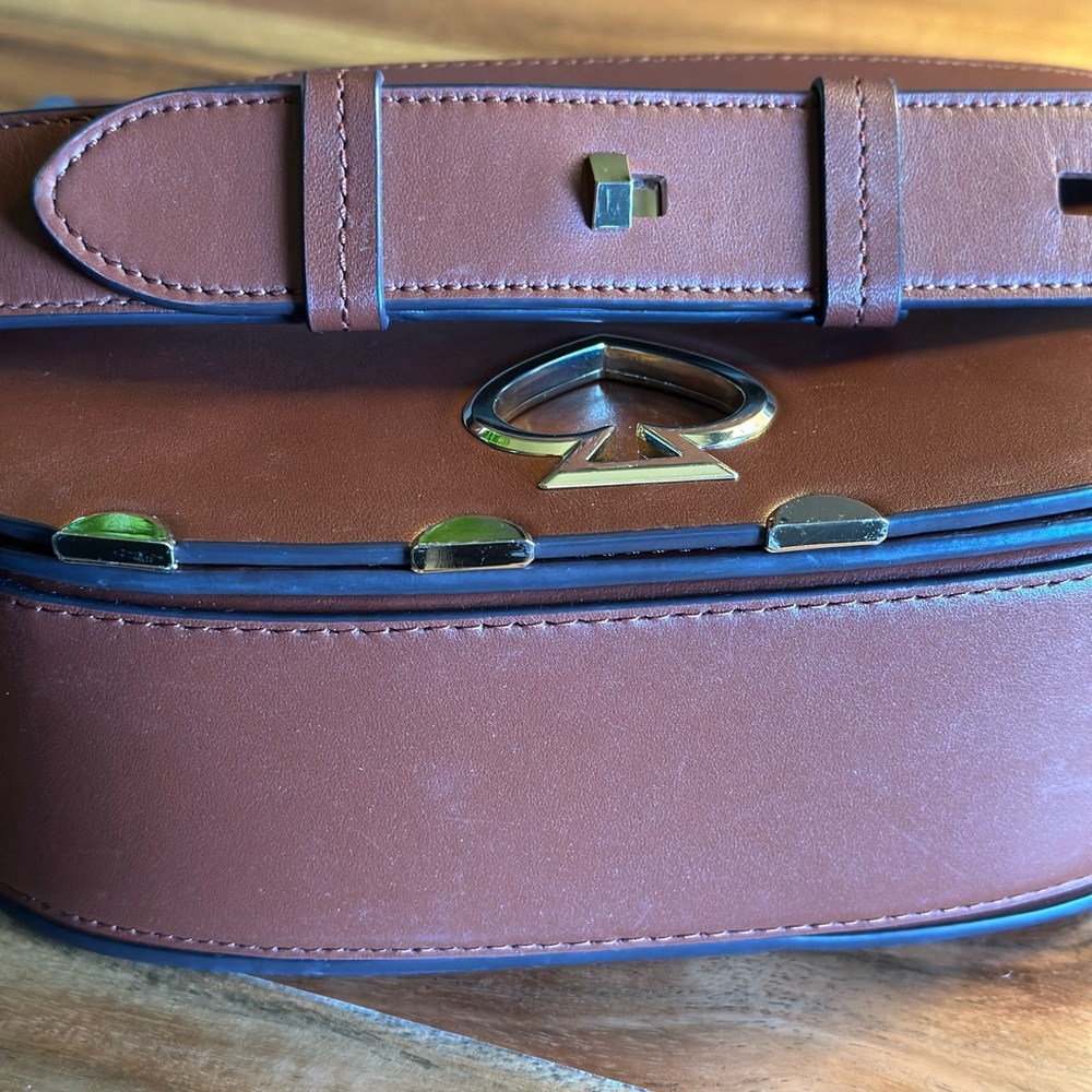 Kate Spade Cinnamon spice brown saddle bag with scalloped metal accents - Picture 5 of 6